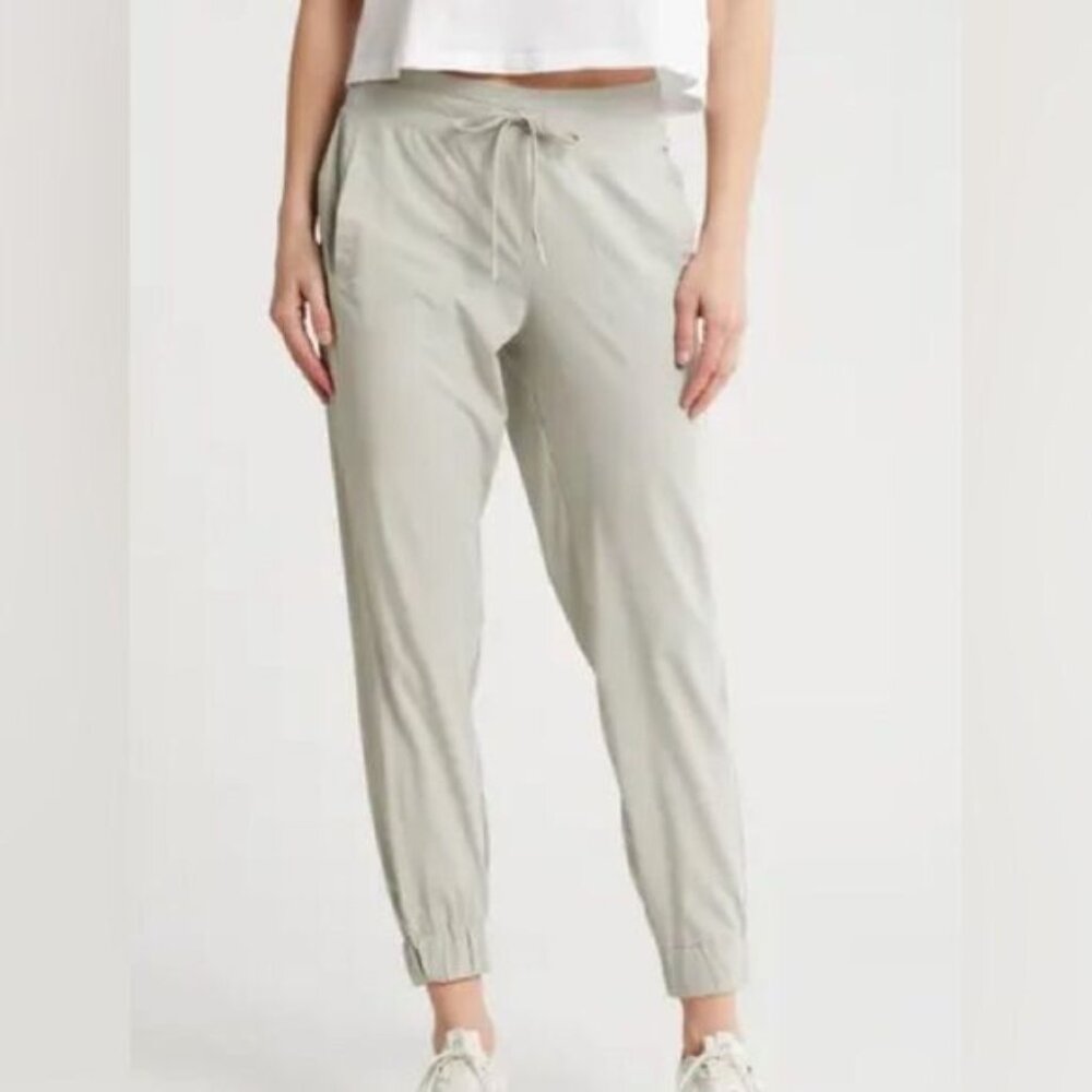 KYODAN Women’s Drawstring Waist Capri Cargo Pants Cement Light Gray Size XS